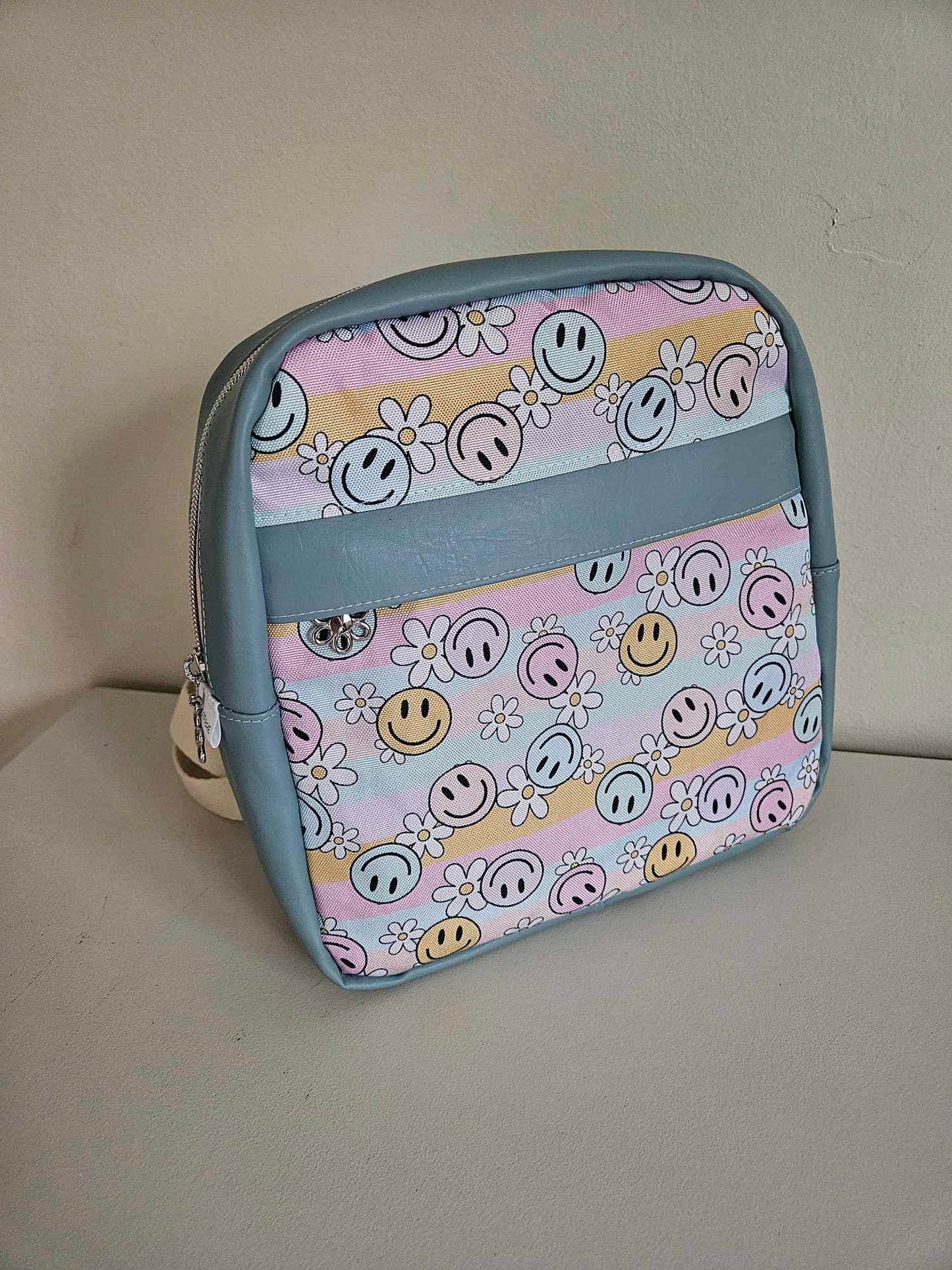 PIGRO - Sling bag - Bonhomme sourire