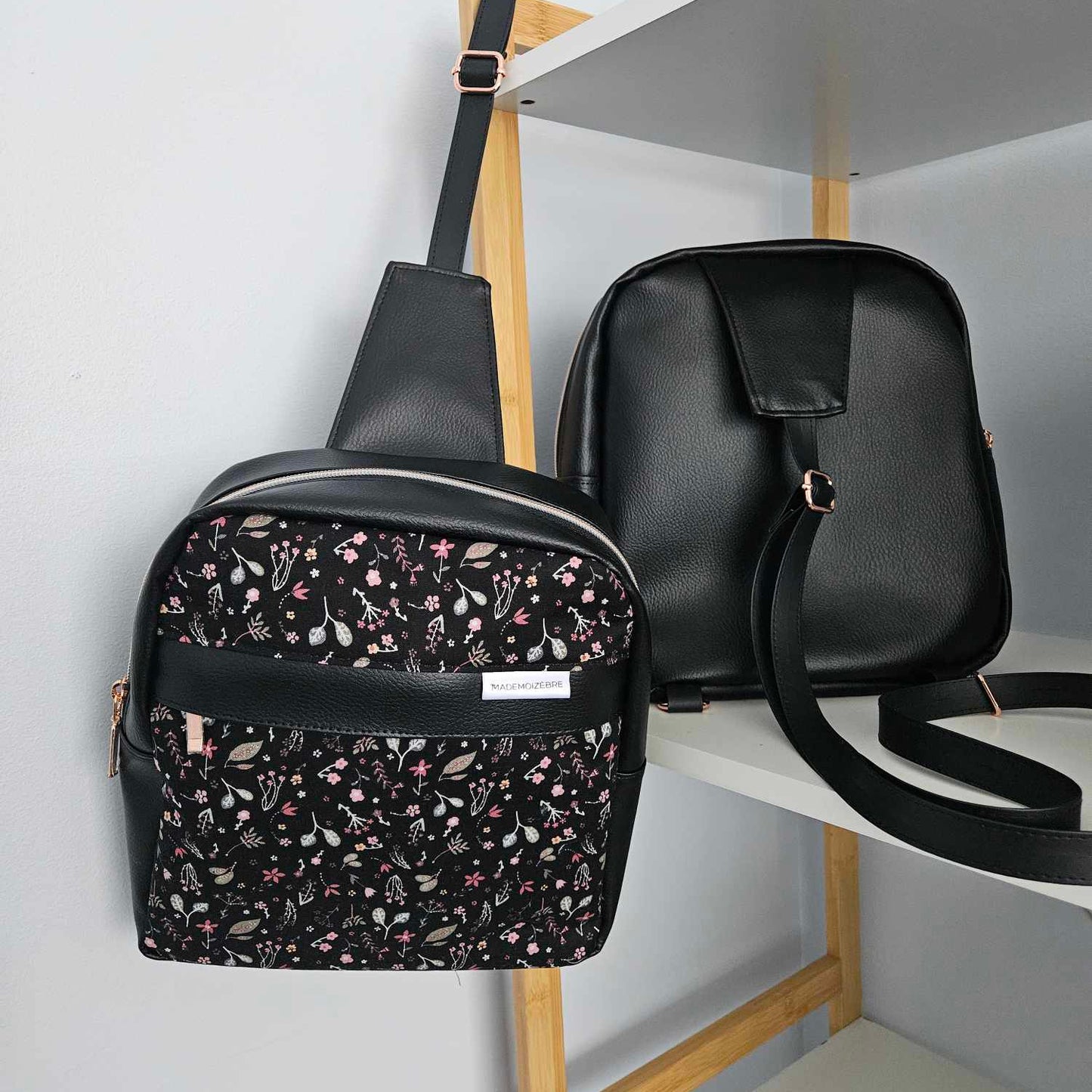 PIGRO - Sling bag - Fleuri délicat