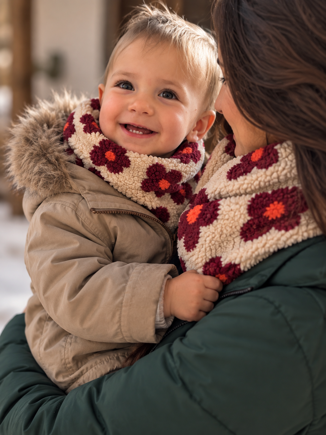 Foulard d'hiver - tricot avec fleurs funky