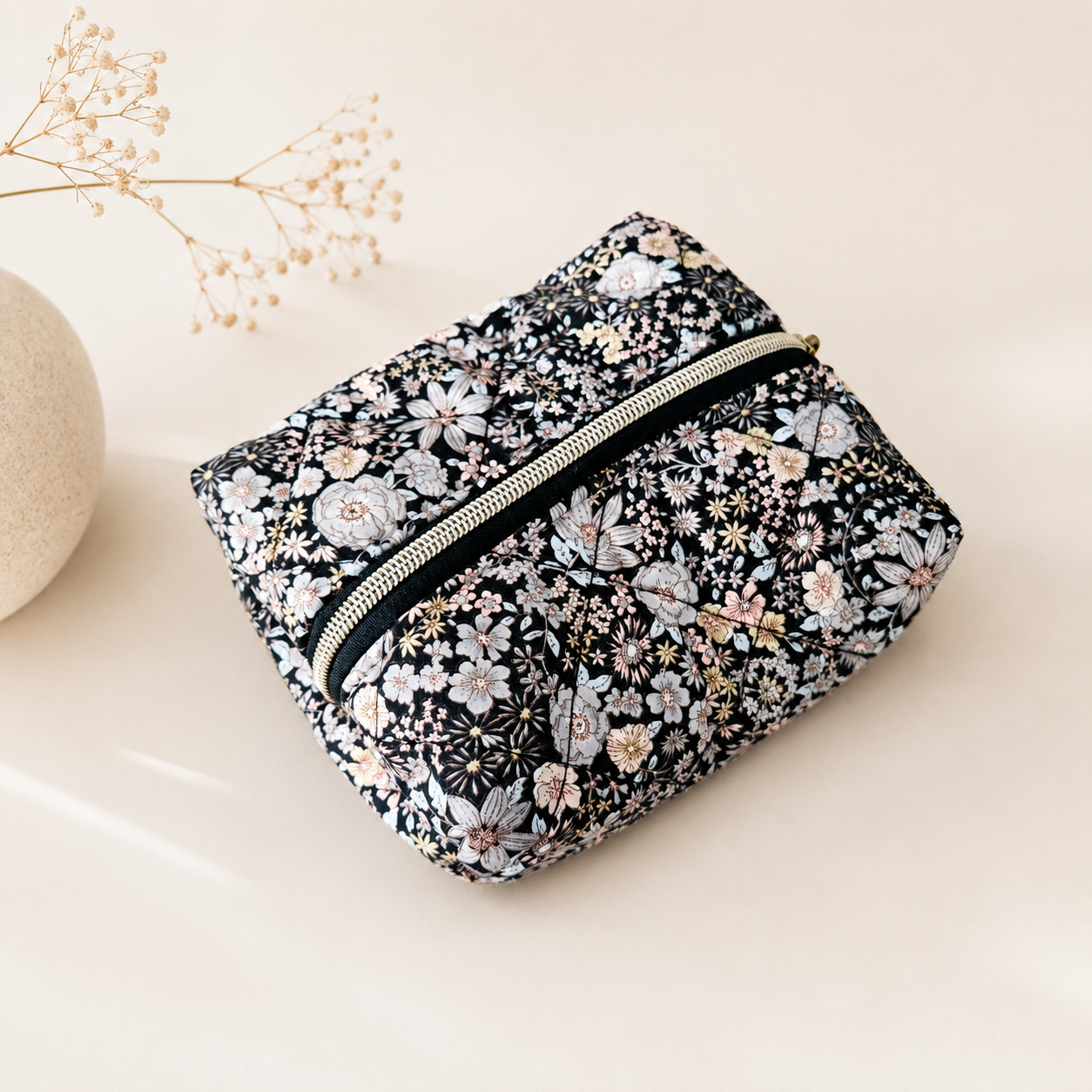 Trousse - Fleuri sur noirceur