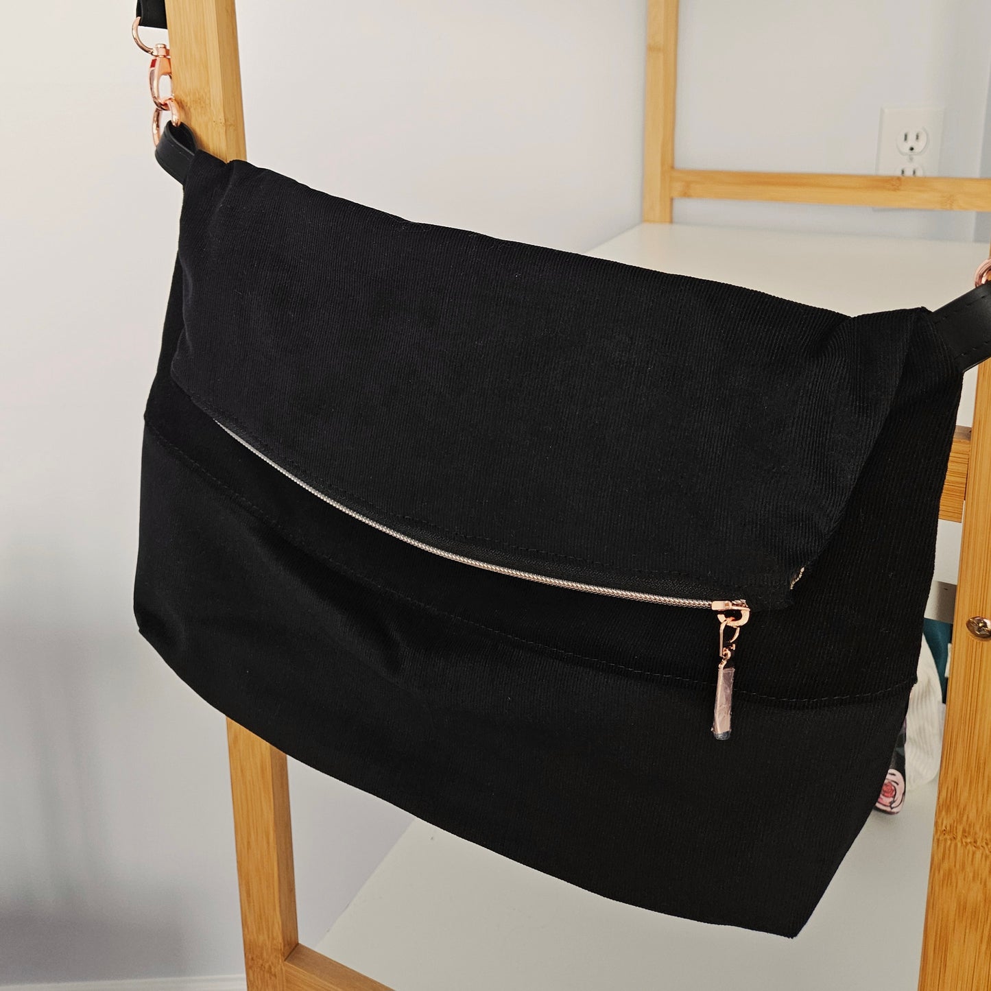 Prêt à partir - INDRI - Classique corduroy noir et rose gold