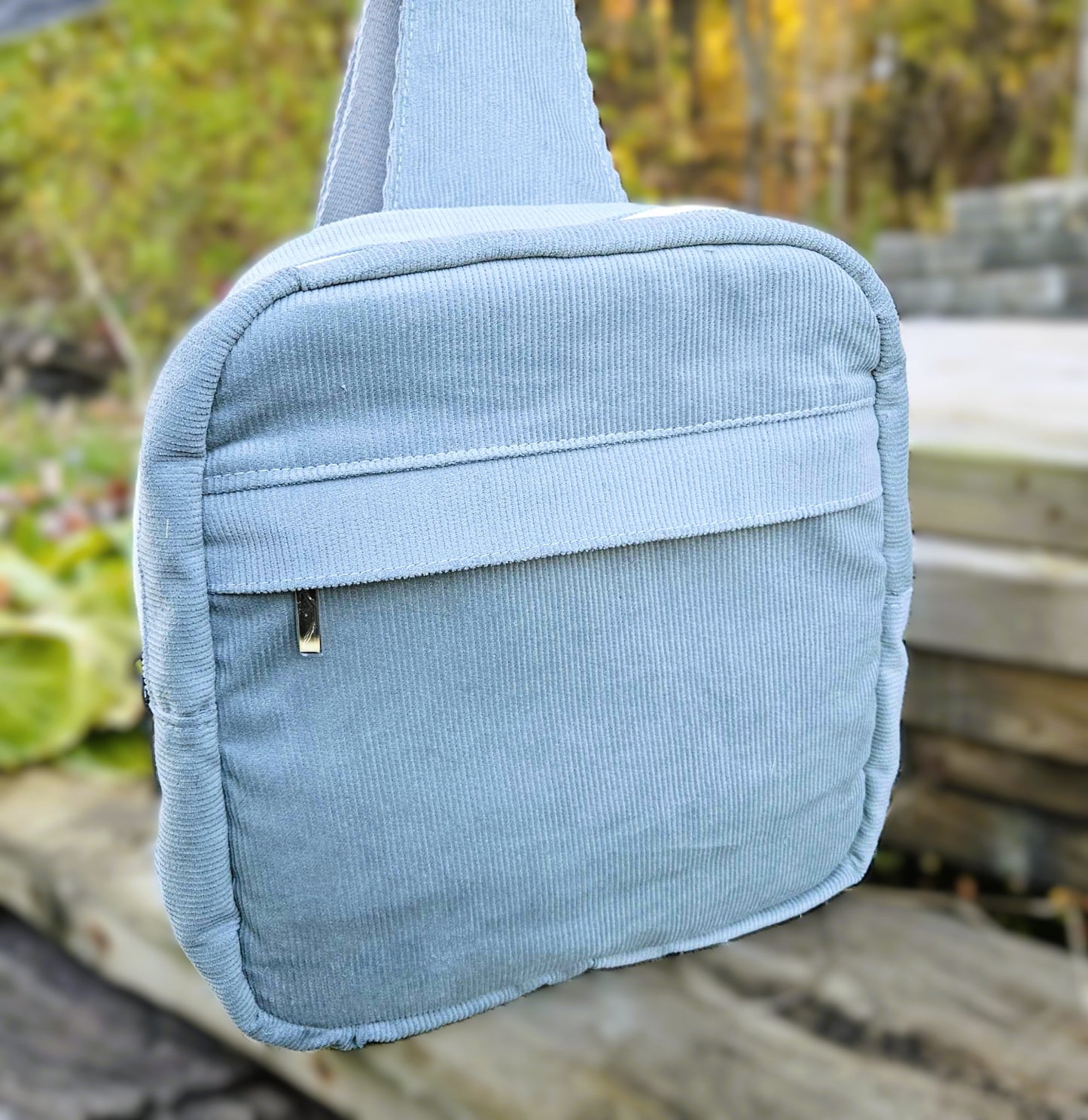 Prêt à partir - Nouveau modèle PIGRO - Sling bag - Corduroy eucalyptus