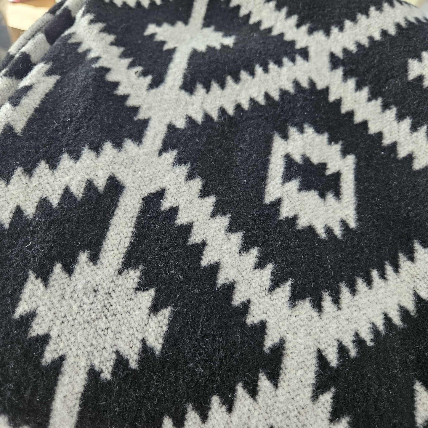 Foulard d'hiver - Lainage noir et blanc