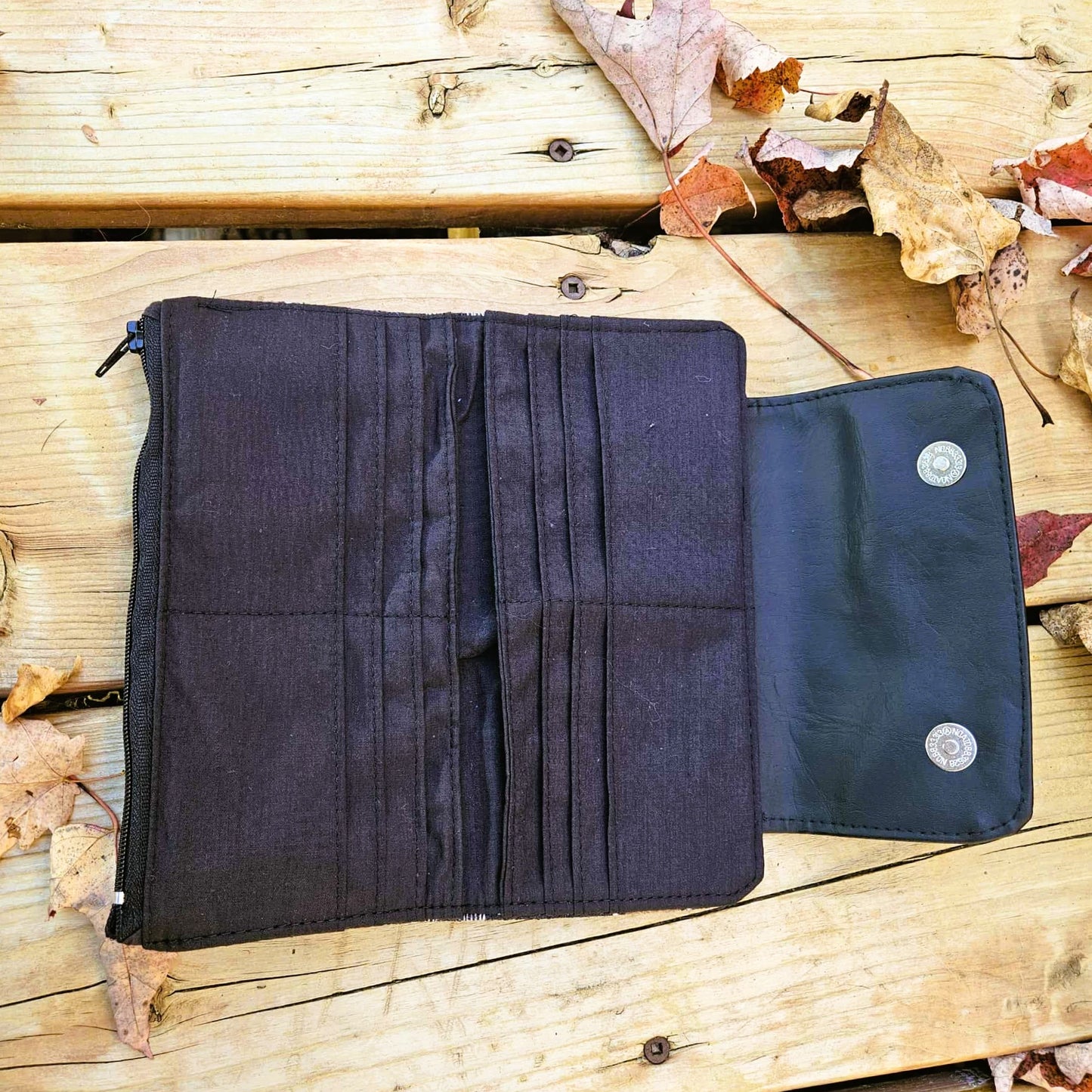 Portefeuille compact 12 espaces - Boho noir et cognac