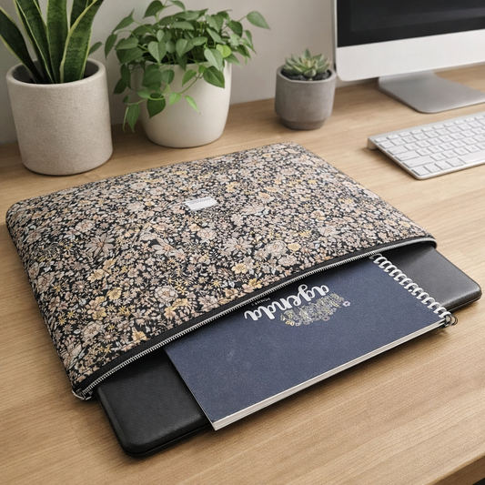 Étui matelassé à portable ou tablette - Fleuri sur noir