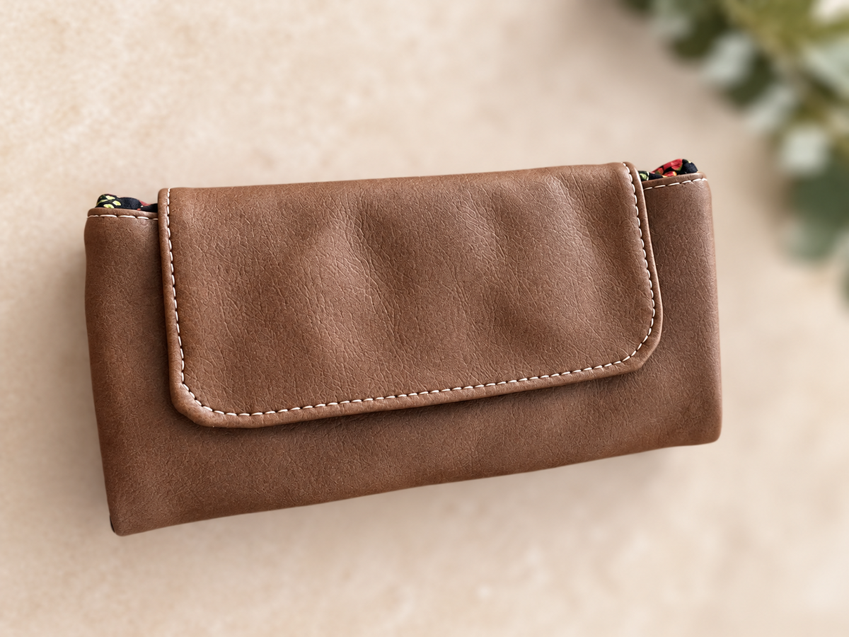Portefeuille compact - 12 espaces - cognac et intérieur cœur
