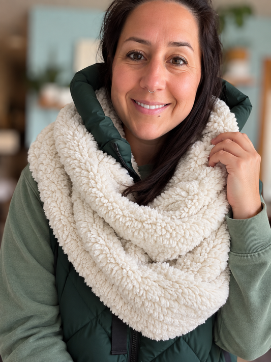 Foulard d'hiver - tricot uni écru