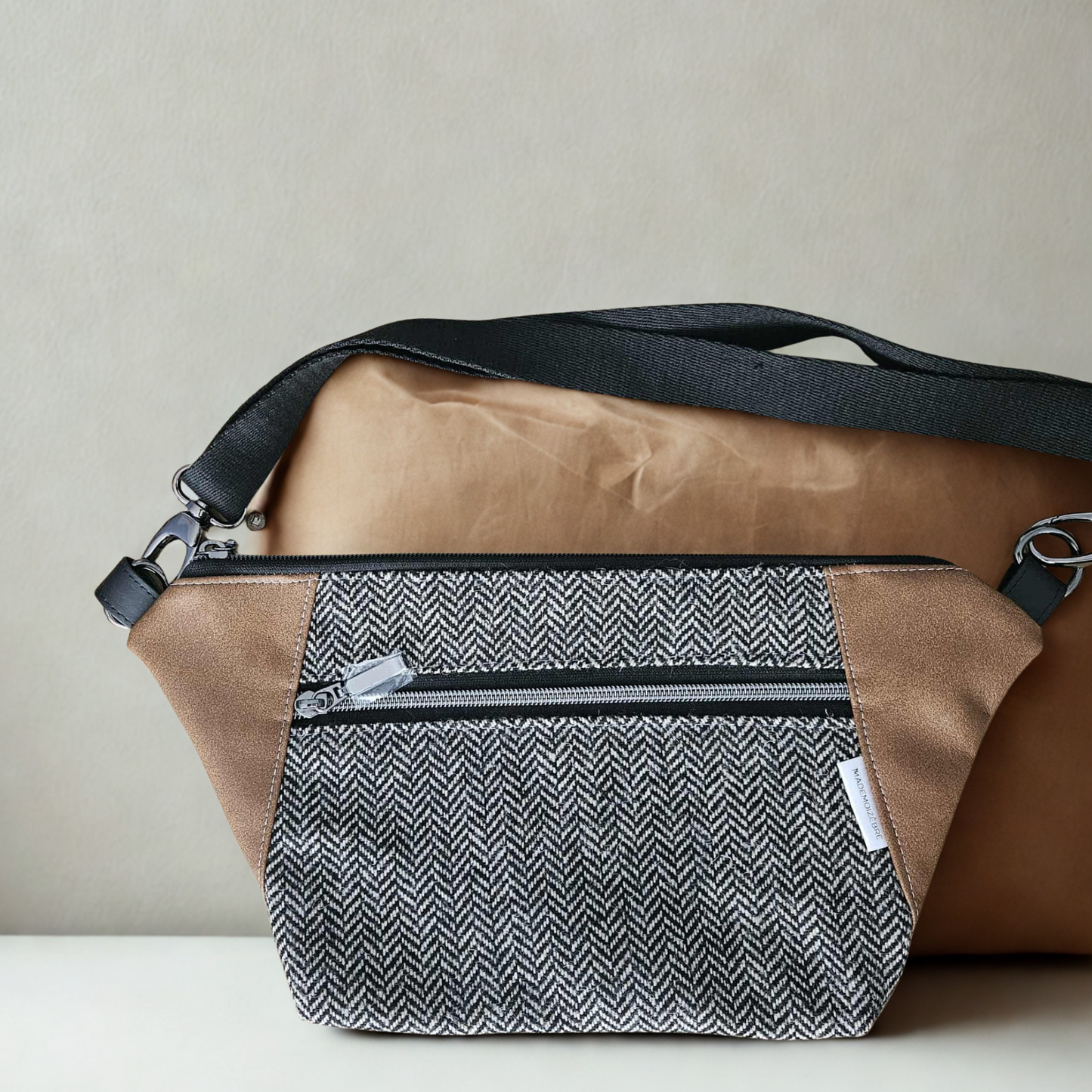 Sac banane/bandoulière - Lainage noir et blanc (imparfait)